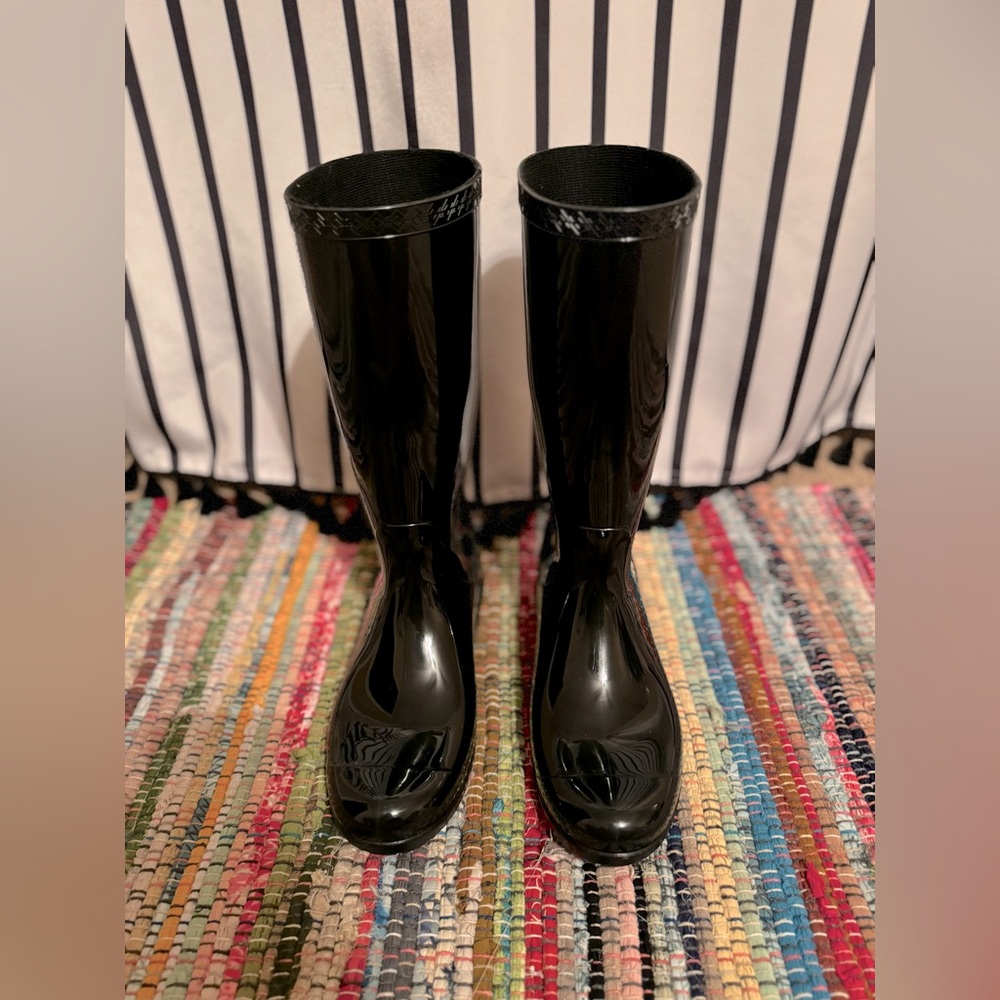 UGG Australia Women’s Tall Shaye Rain Boot